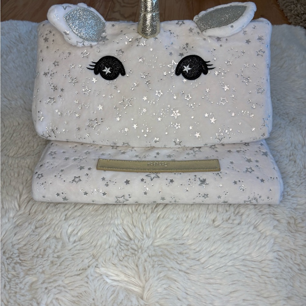 Icecream Silver and White iPad stand